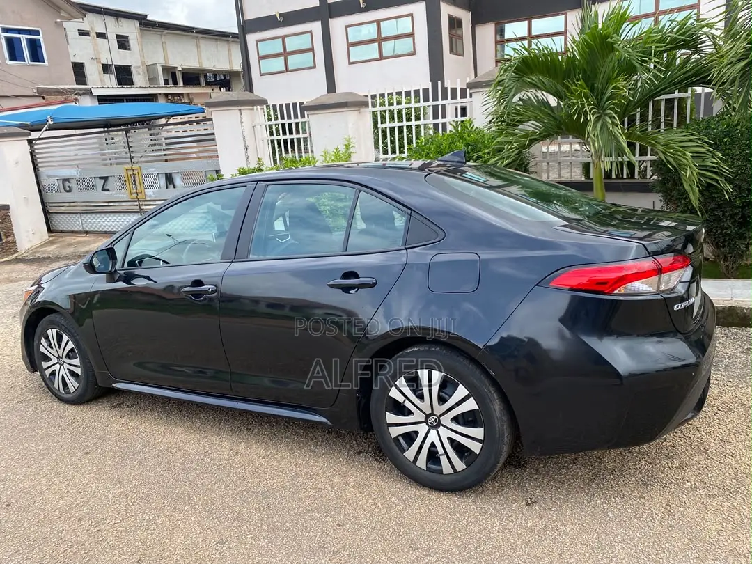 Toyota Corolla LE 2021 Black