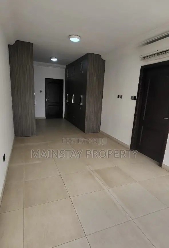 3bdrm Townhouse / Terrace in Mainstay Estates, Airport Residential Area