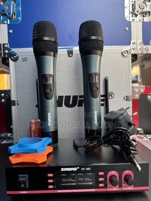 Shure UT-282 UHF Professional Wireless Microphone System