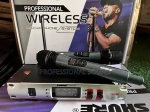 Shure UR-6800 Professional Wireless Microphone System