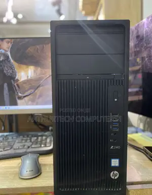 Desktop Computer HP Z240 16GB Intel Core i7 HDD 750GB