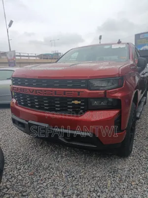 Chevrolet Silverado 2022 Red