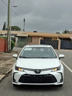 Toyota Corolla 2023 White