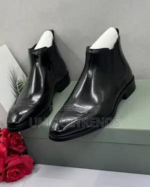 Berluti Leather Brogue Chelsea Boots (Black)