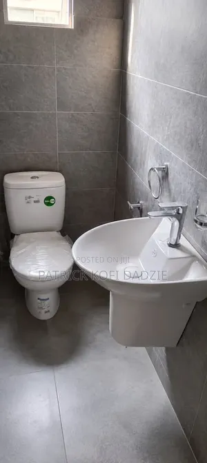 3bdrm House in Volta Estate, Baatsona Total for sale