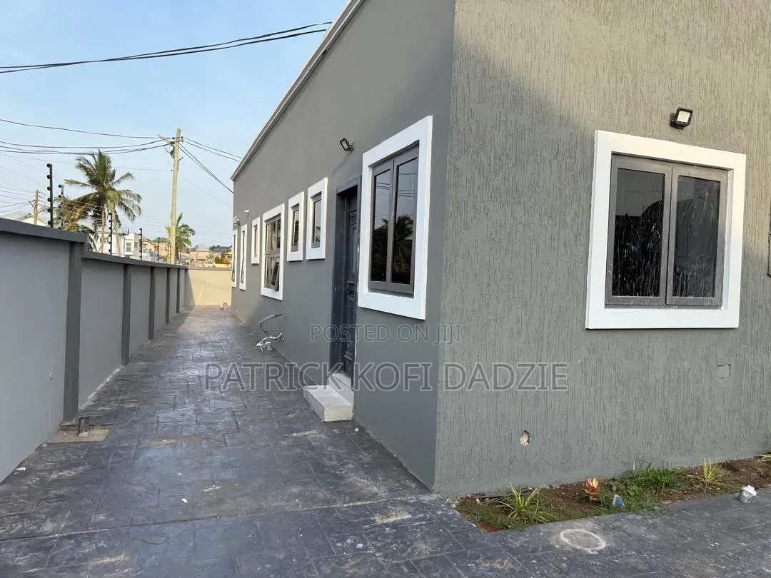 3bdrm House in Volta Estate, Baatsona Total for sale