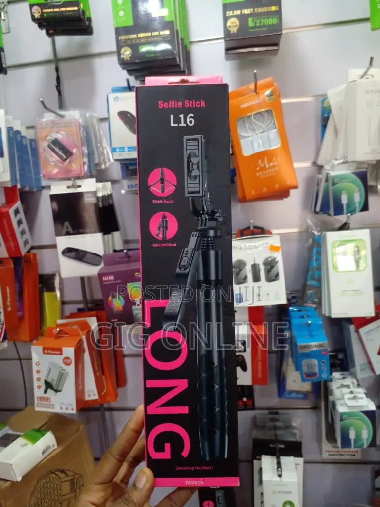 L16 Tripod With Phone Holder Remote