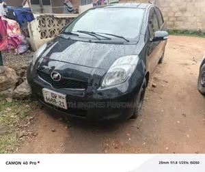 Toyota Vitz 2010 Black