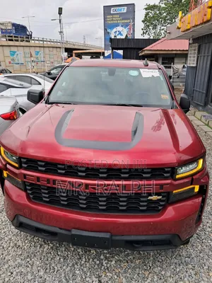 Chevrolet Silverado 2022 Red
