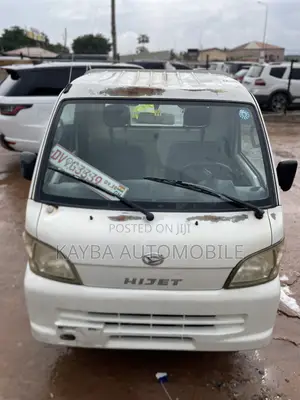 Daihatsu Atrai 2010 White