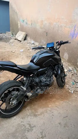 Yamaha 2024 Black