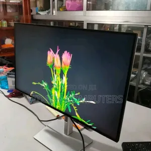 Dell Inspiron 27 All-in-One 16GB Intel Core i5 SSD 512GB