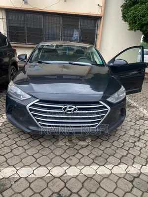 Hyundai Elantra SE Sedan FWD (2.0L 4cyl 6M) 2017 Black