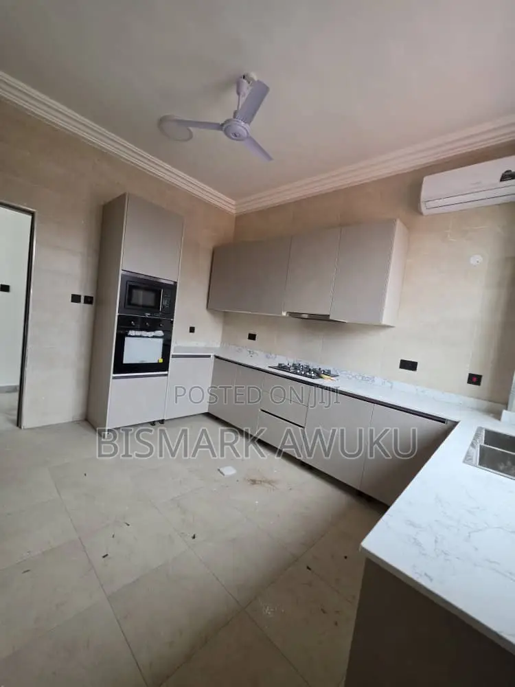 2bdrm Apartment in Abelemkpe for rent