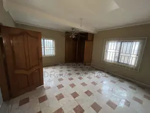 13bdrm House in Buokrom Fline, Kumasi Metropolitan for sale