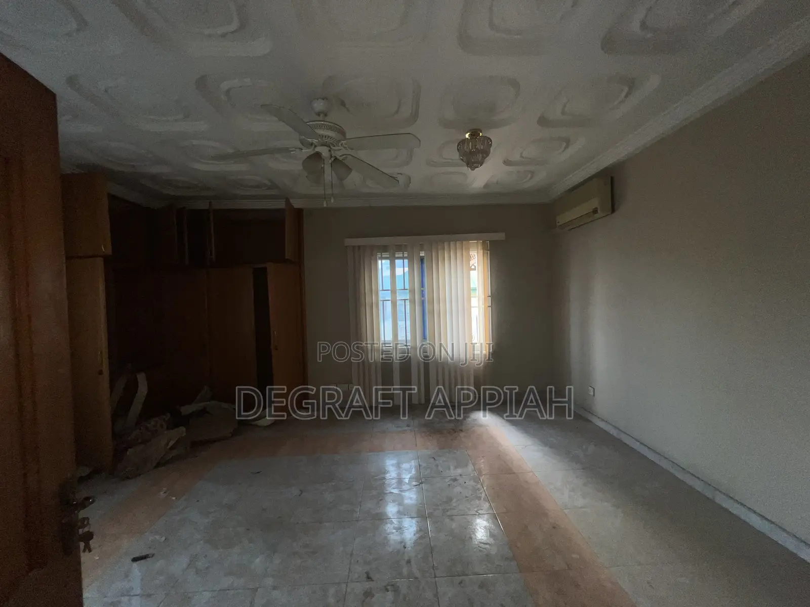 13bdrm House in Buokrom Fline, Kumasi Metropolitan for sale