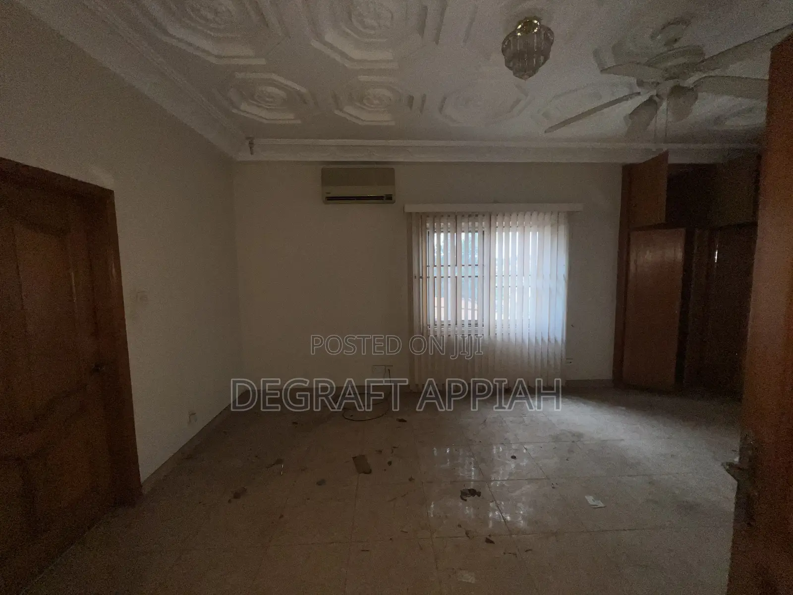 13bdrm House in Buokrom Fline, Kumasi Metropolitan for sale