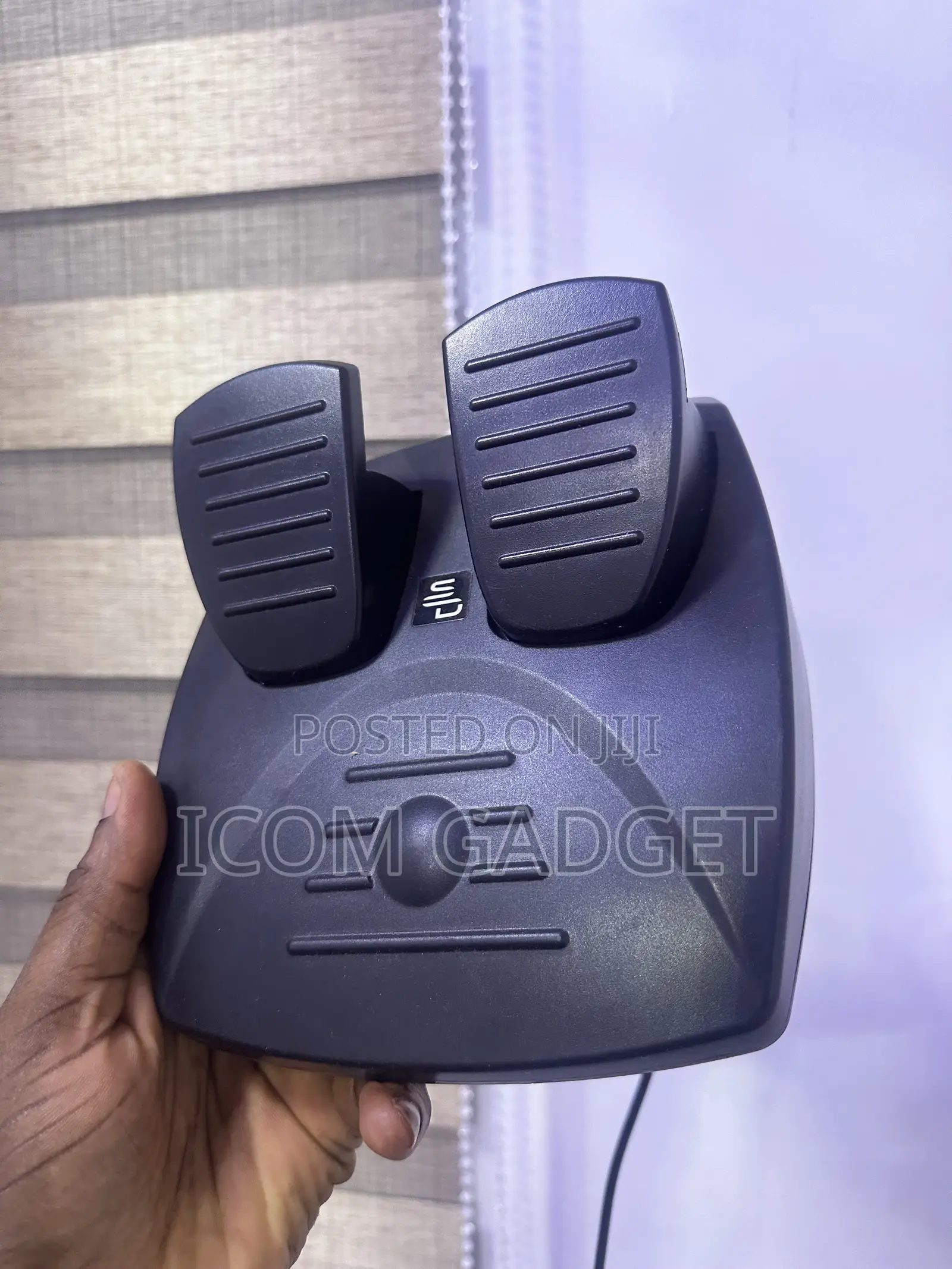 Subsonic Steering Wheel