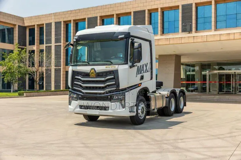 Heavy Duty Cars, Sinotruck Excavator , Concrete Mixer, Fuel Tanker