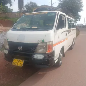 Nissan Caravan (Urvan) 2010 White