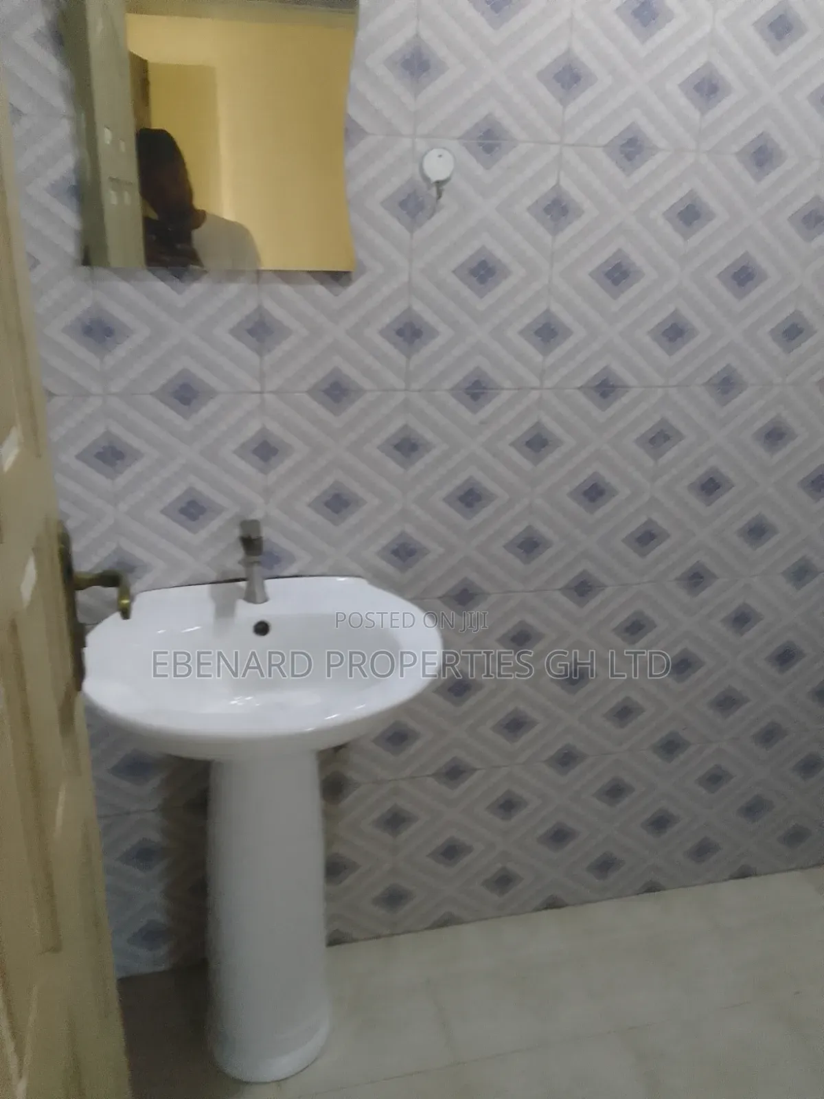 2bdrm Apartment in Ebenard Properties, Buade for rent
