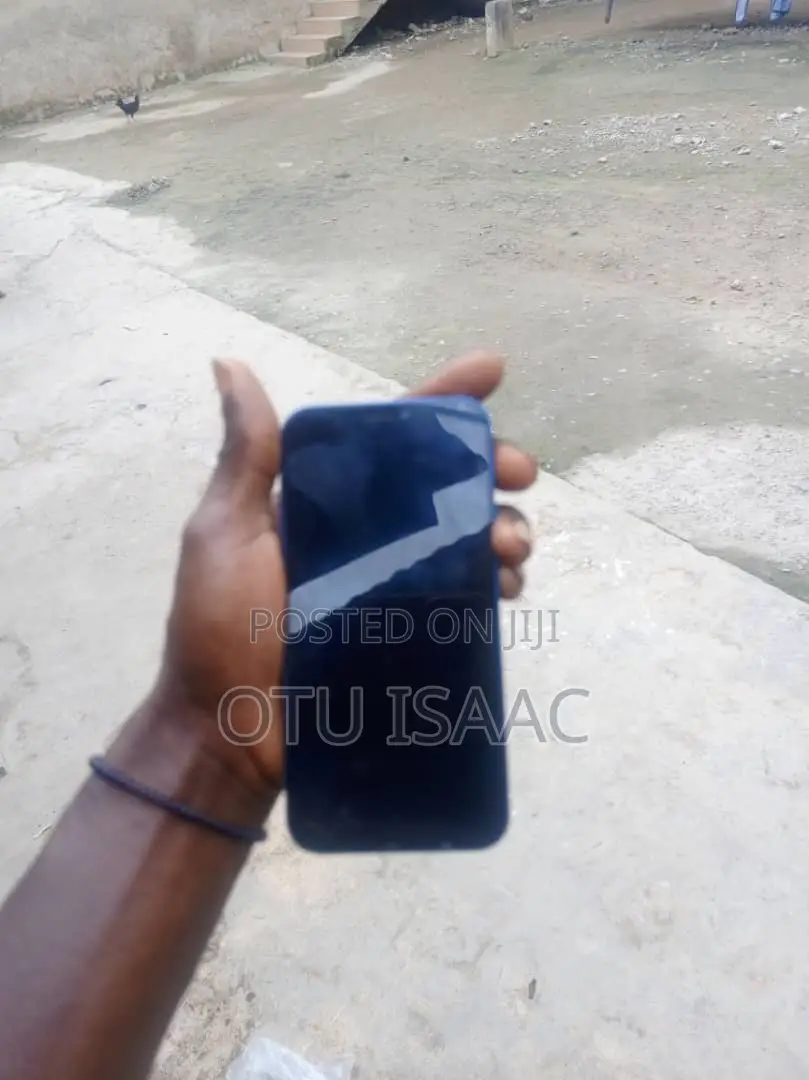 Apple iPhone 12 64 GB Blue