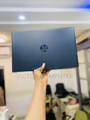 Laptop HP 15-da2933nia 8GB Intel Core i5 SSD 512GB