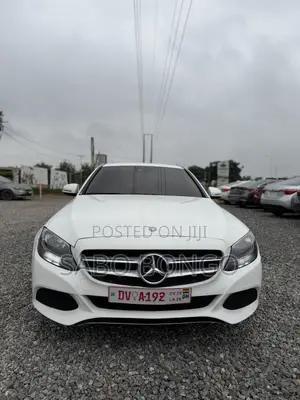 Mercedes-Benz C300 Base 4Matic Sedan AWD (2.0L 4cyl 7A) 2017 White