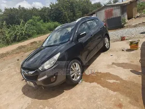 Hyundai Tucson 2011 Black