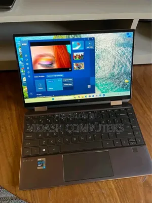 New Laptop HP Spectra 13 16GB Intel Core i7 SSD 512GB