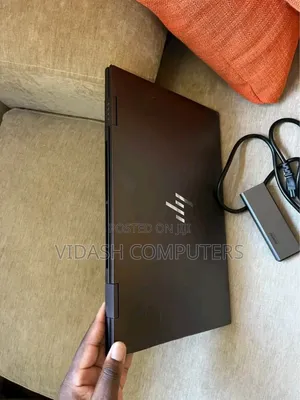 New Laptop HP Spectra 13 16GB Intel Core i7 SSD 512GB