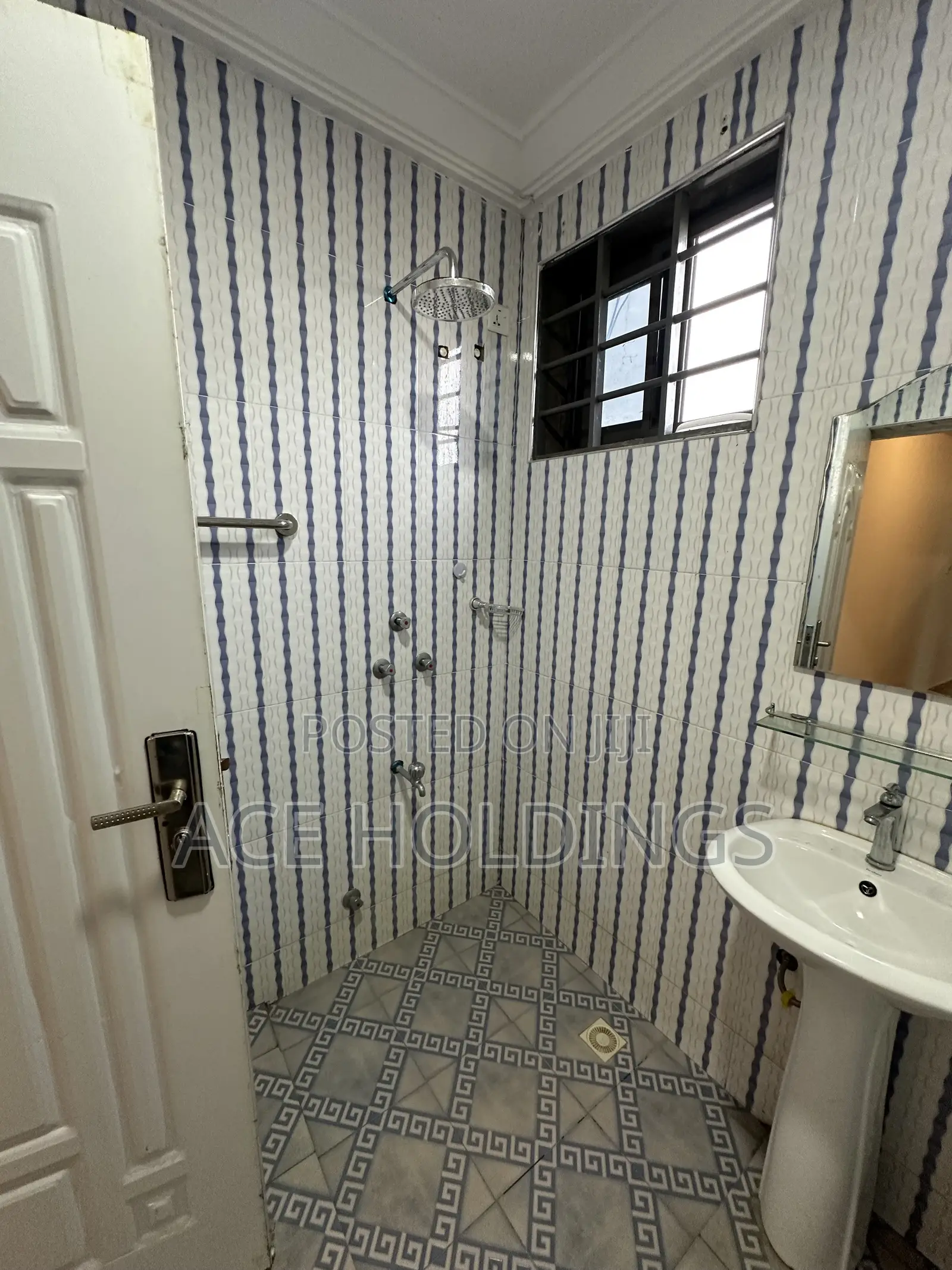 2bdrm Apartment in Nmai Dzorn, School Junction for rent