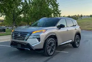 New Nissan Rogue Platinum AWD 2026 Gray