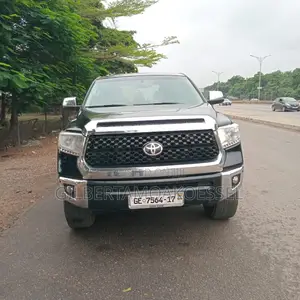 Toyota Tundra 2017 Black