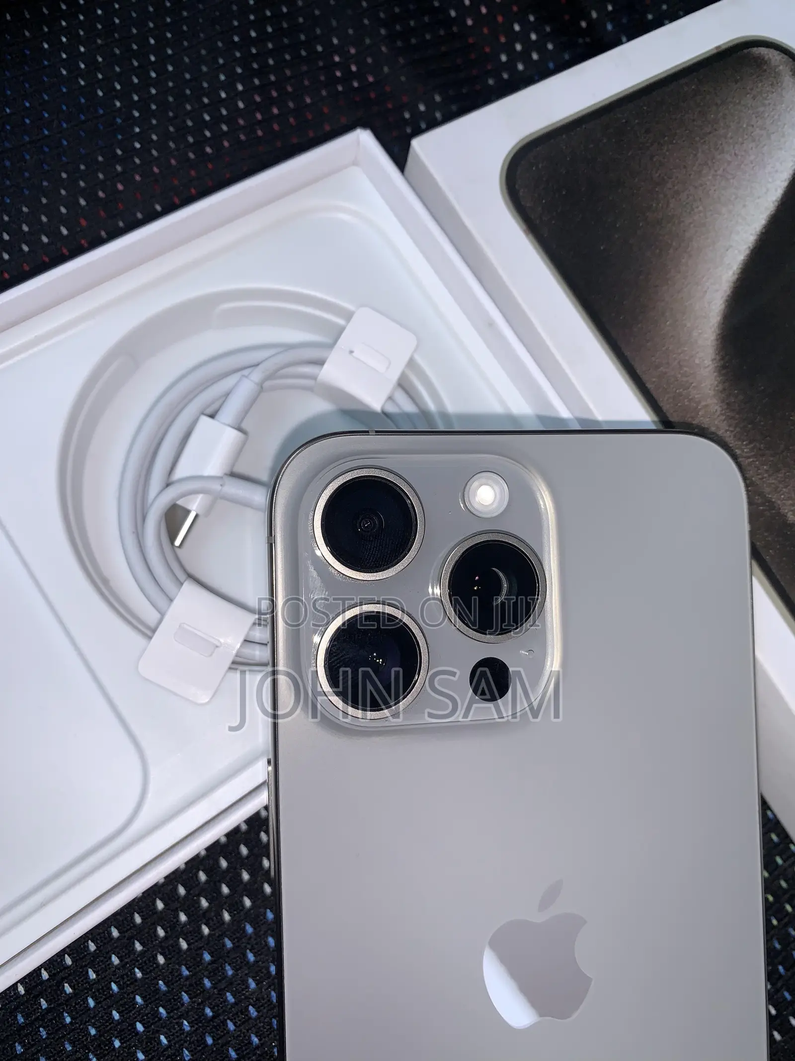 Apple iPhone 15 Pro Max 256 GB Silver