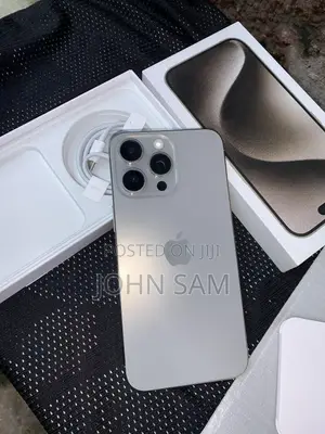 Apple iPhone 15 Pro Max 256 GB Silver
