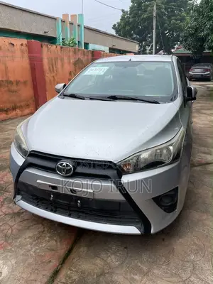Toyota Yaris 2014 Silver