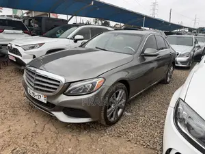 Mercedes-Benz C300 Luxury 4dr AWD 4Matic Sedan (2.0L 4cyl 7A) 2015 Gray