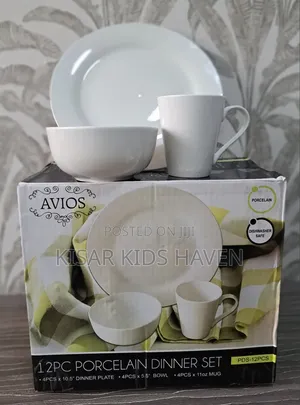 12 Pieces Porcelain Dinner Set ( Reduced to Clear)