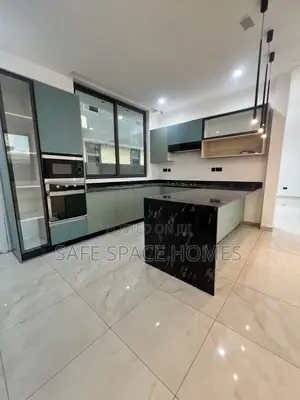 4bdrm Duplex in Burma Camp for rent
