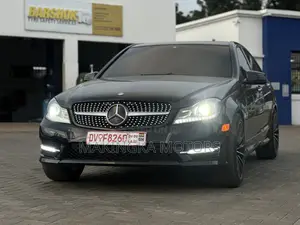 Mercedes-Benz C250 2013 Black