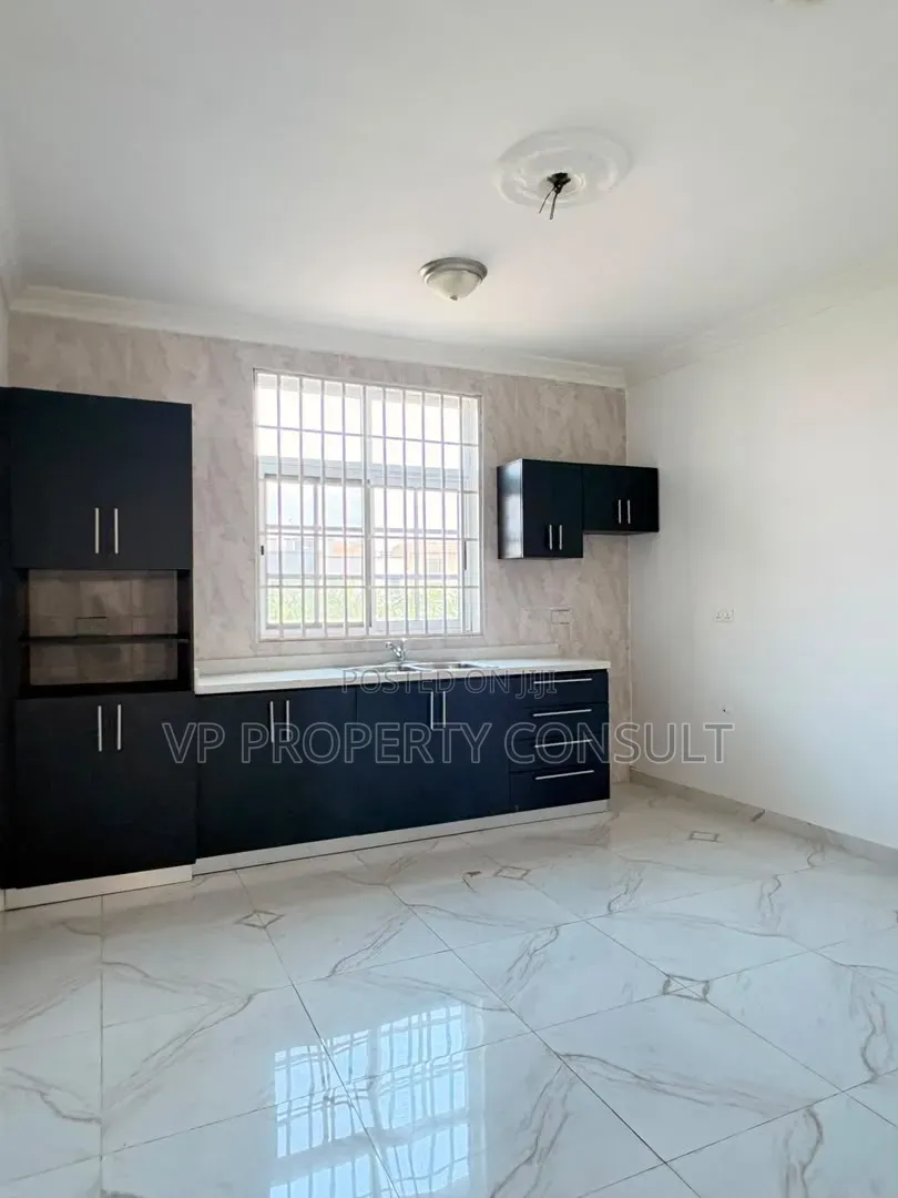 2bdrm Apartment in School Junction for rent