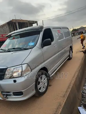Toyota HiAce 2008 Silver