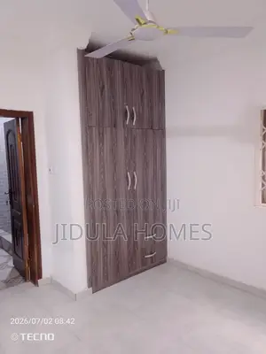 2bdrm Apartment in Adenta Ashiyie, Frafraha for rent