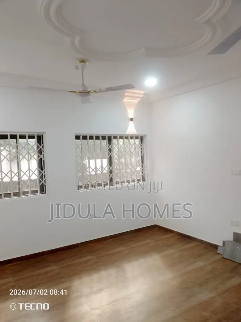 2bdrm Apartment in Adenta Ashiyie, Frafraha for rent