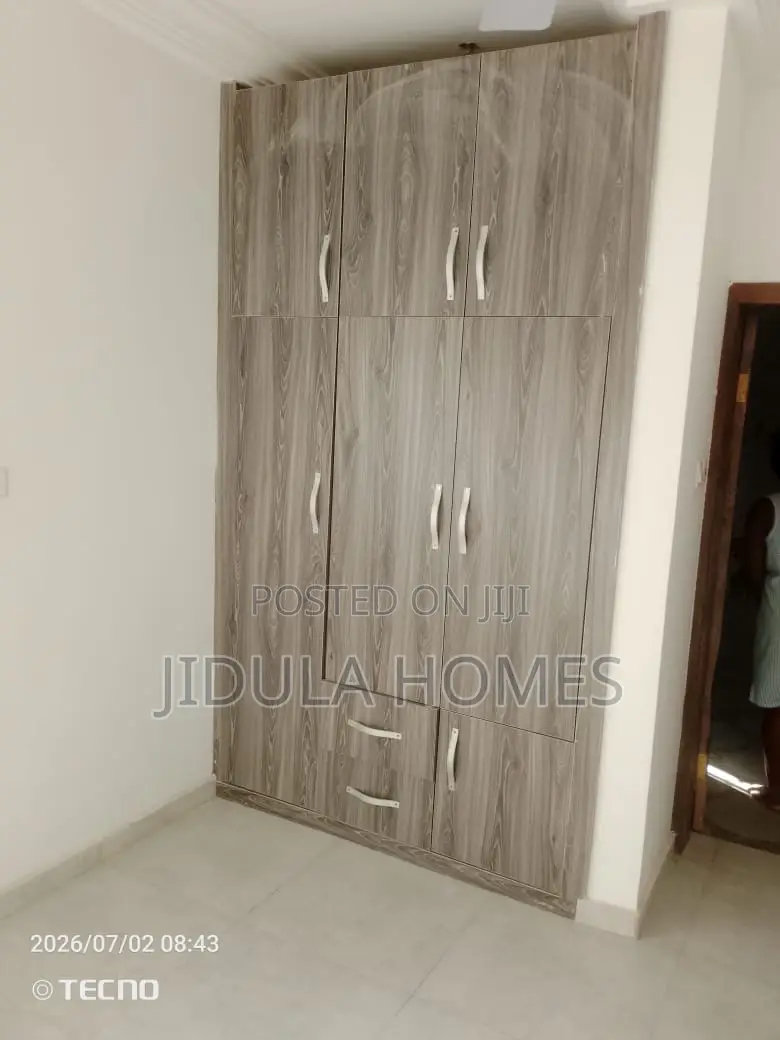 2bdrm Apartment in Adenta Ashiyie, Frafraha for rent