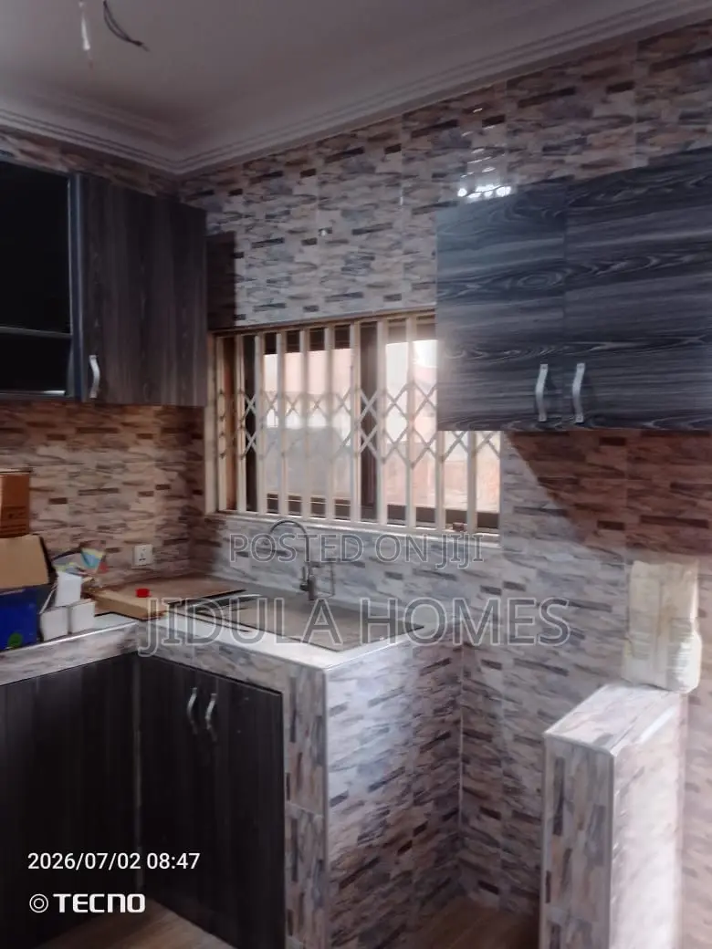 2bdrm Apartment in Adenta Ashiyie, Frafraha for rent