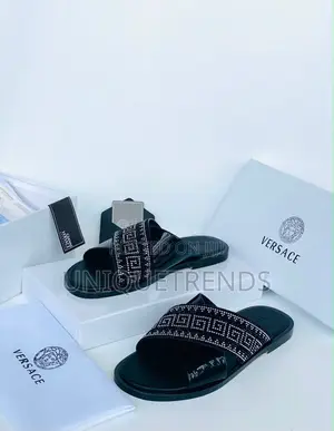 Executive VERSACE Cross-StrapPatent Leather Sandals (Black)