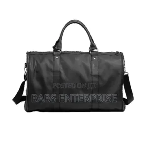 Levelo Allin Style Saffiano Leather Travel Duffle Bag – Black
