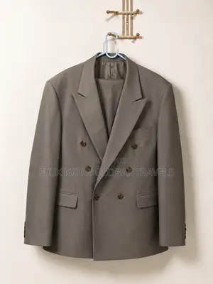 Luxury Taupe Double‐Breasted Men’s Suit